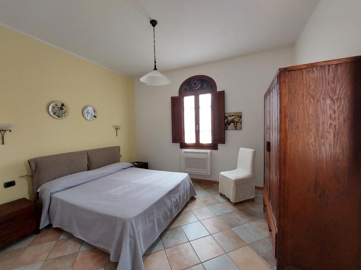 Hotel La Corte Rosada Villasimius Buitenkant foto