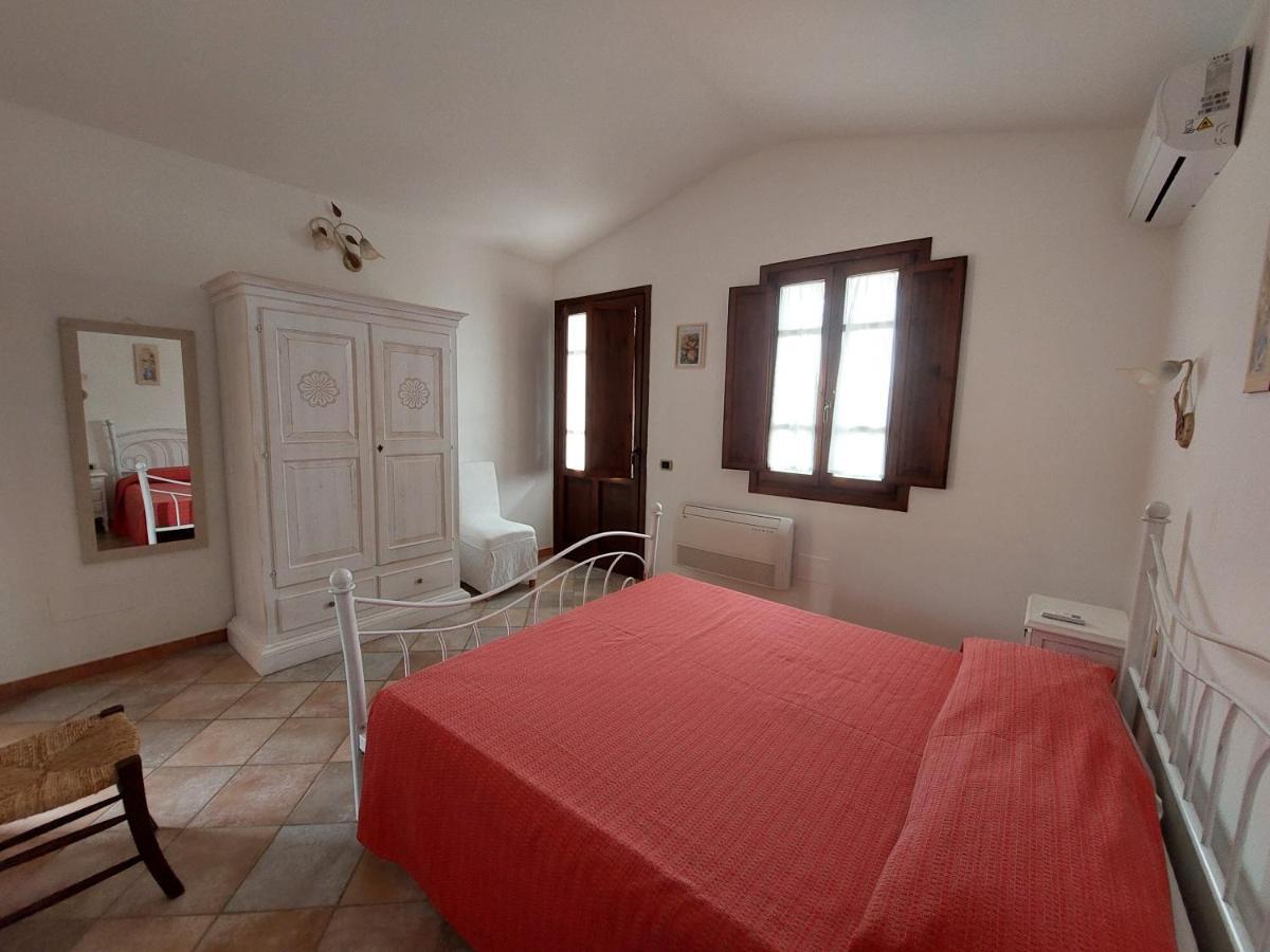 Hotel La Corte Rosada Villasimius Buitenkant foto