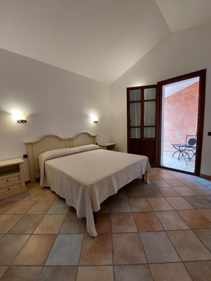 Hotel La Corte Rosada Villasimius Buitenkant foto