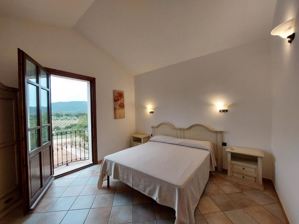 Hotel La Corte Rosada Villasimius Buitenkant foto