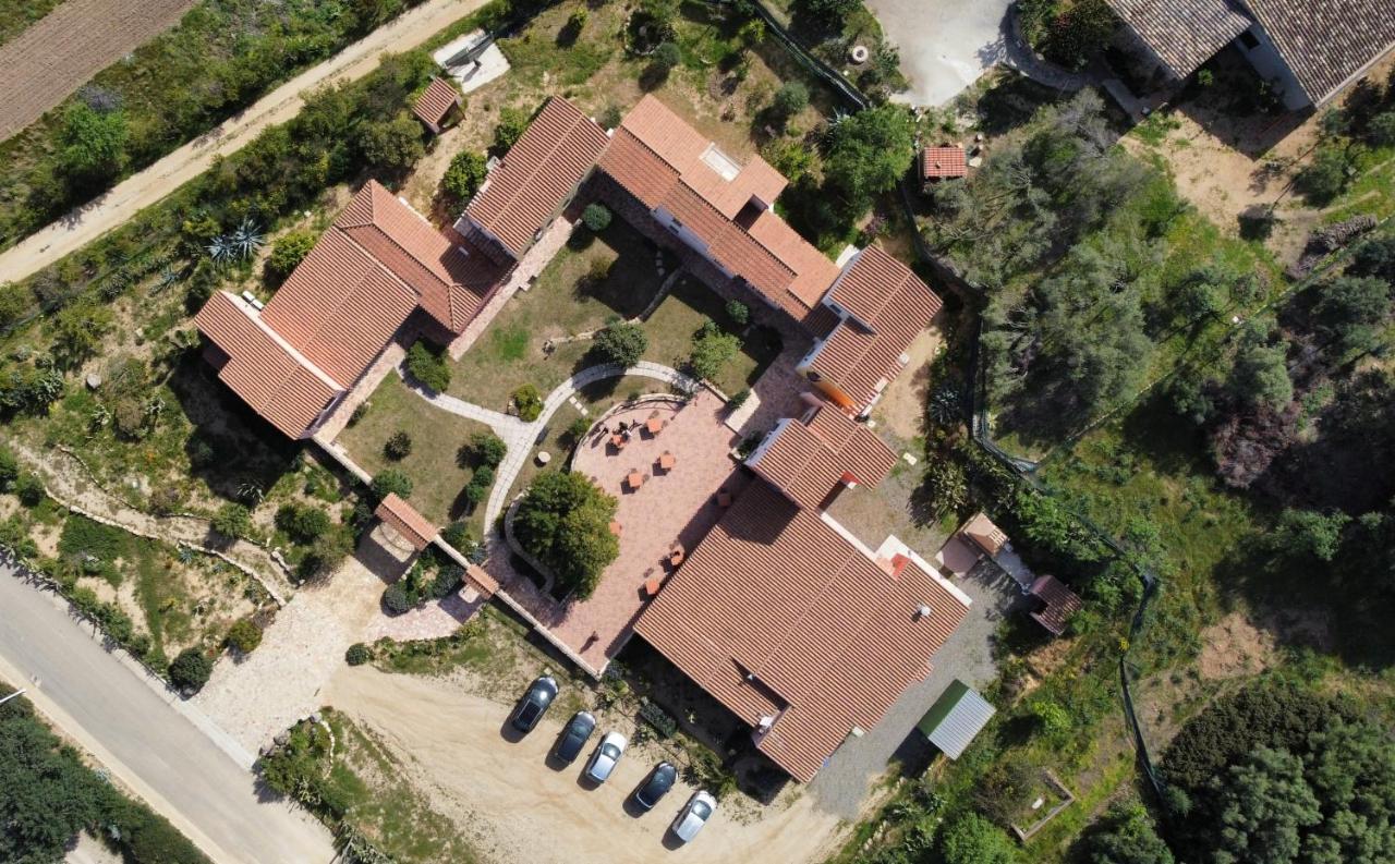 Hotel La Corte Rosada Villasimius Buitenkant foto
