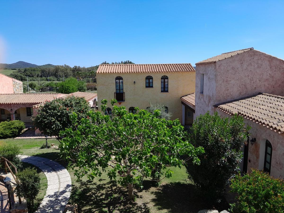 Hotel La Corte Rosada Villasimius Buitenkant foto
