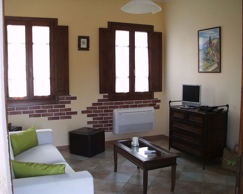 Hotel La Corte Rosada Villasimius Buitenkant foto