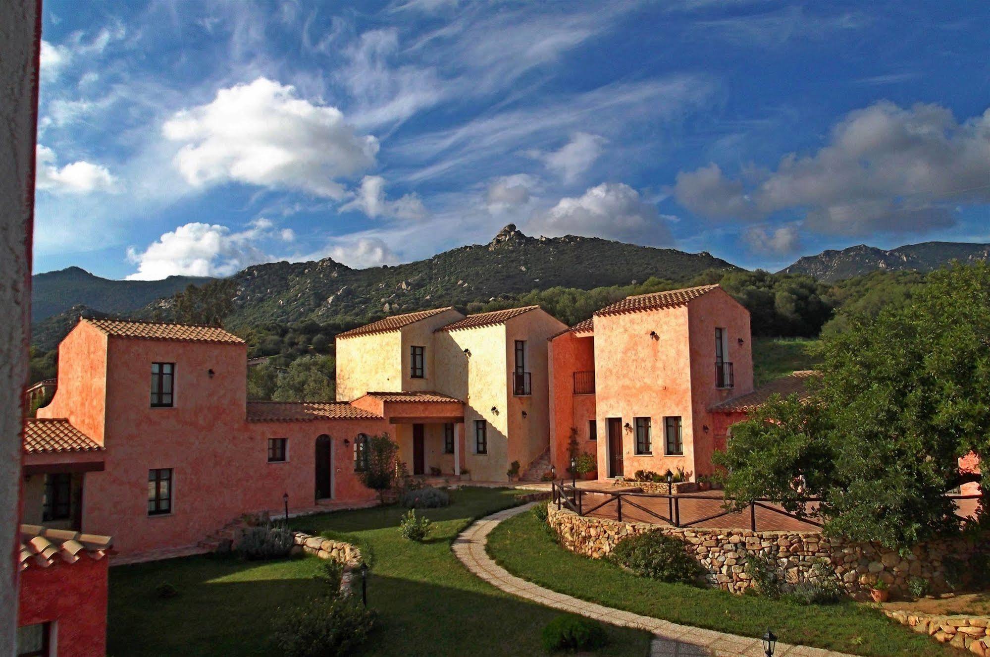 Hotel La Corte Rosada Villasimius Buitenkant foto