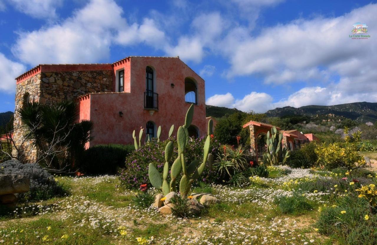 Hotel La Corte Rosada Villasimius Buitenkant foto