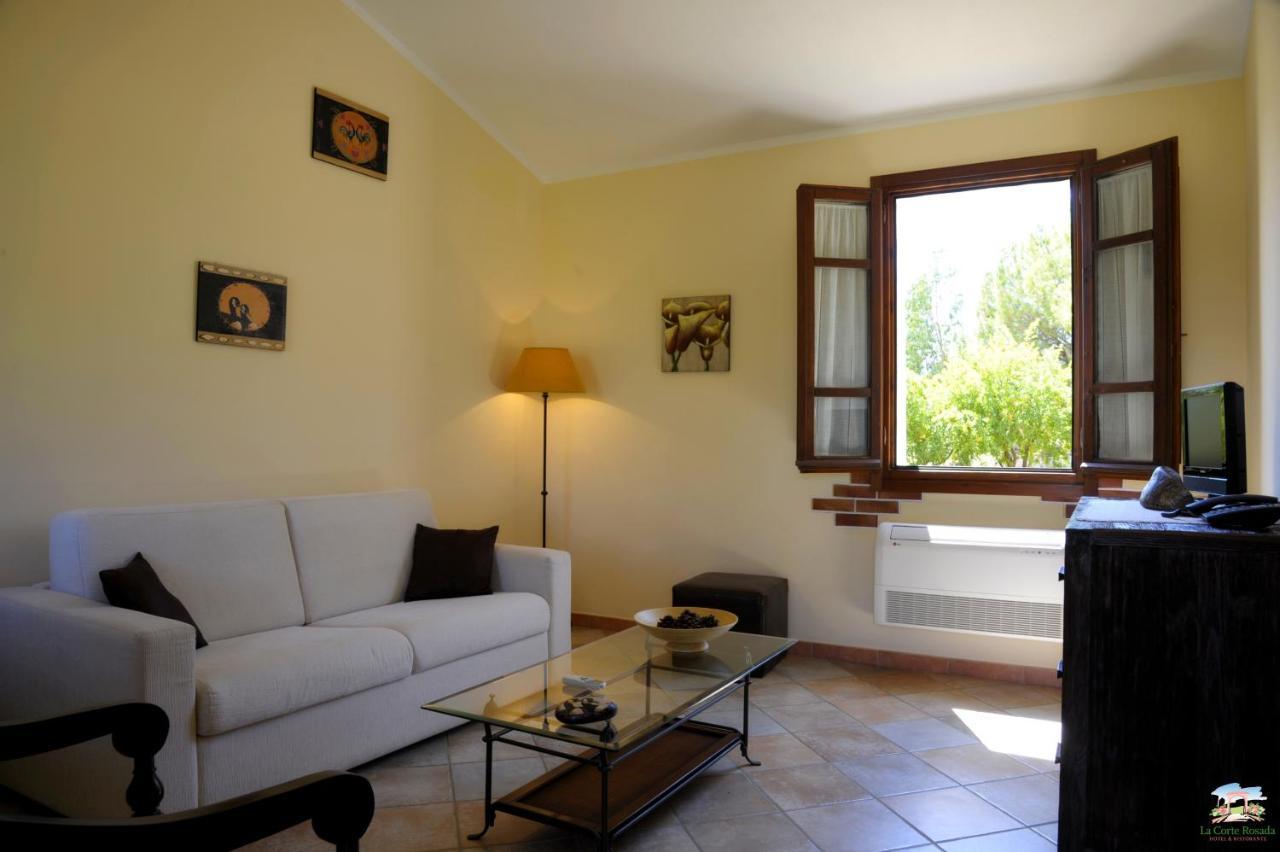 Hotel La Corte Rosada Villasimius Buitenkant foto